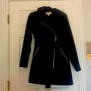 Black Michael Kors winter jacket with belt size M
